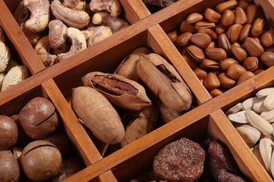 炒貨市場蓬勃發(fā)展 六大企業(yè)半年銷售破120億