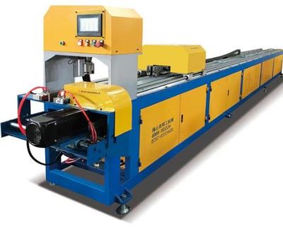 自動沖孔機(jī) 網(wǎng)絡(luò)設(shè)備制造中的高效利器